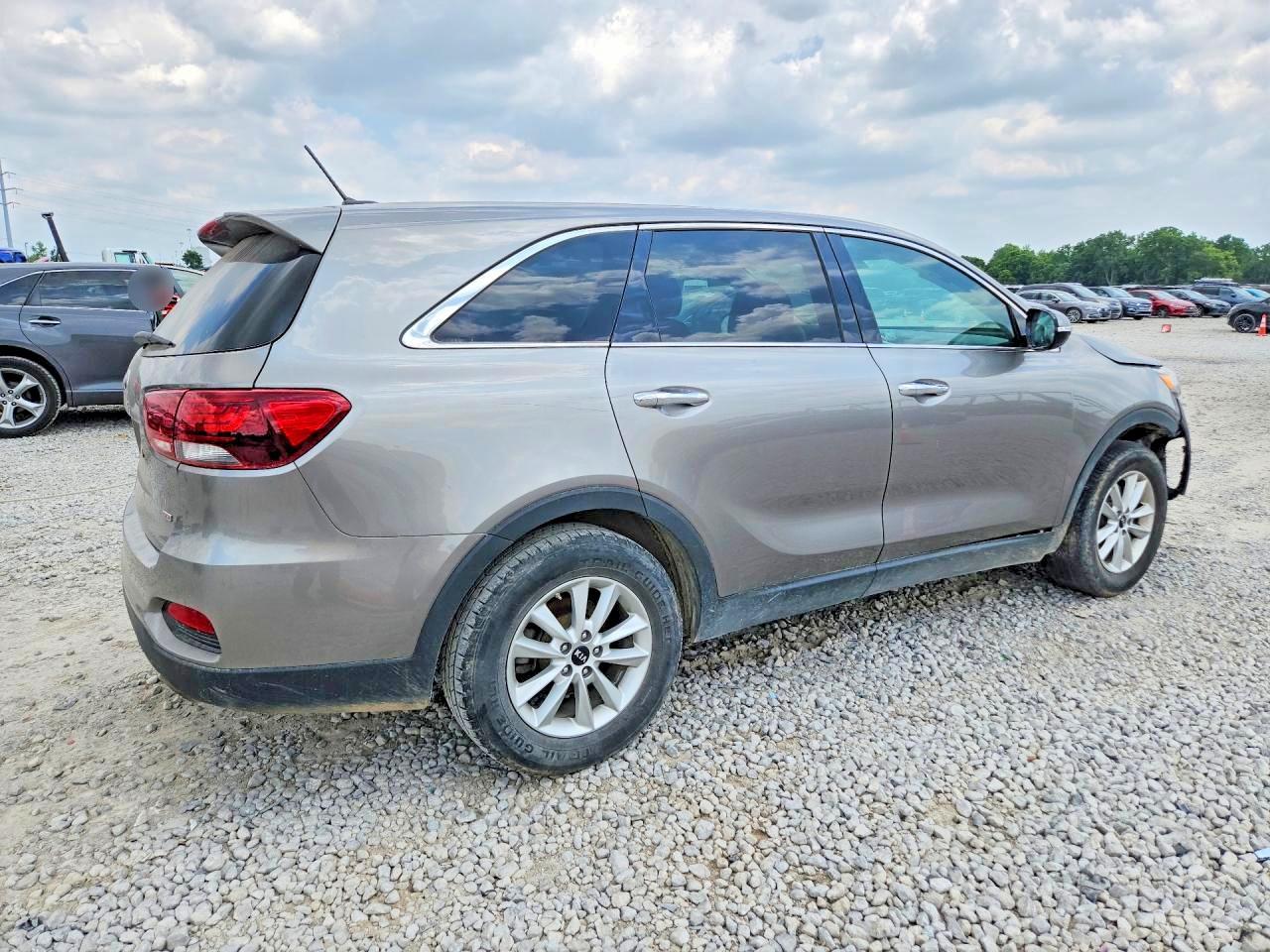 2019 Kia Sorento L - Фото 3