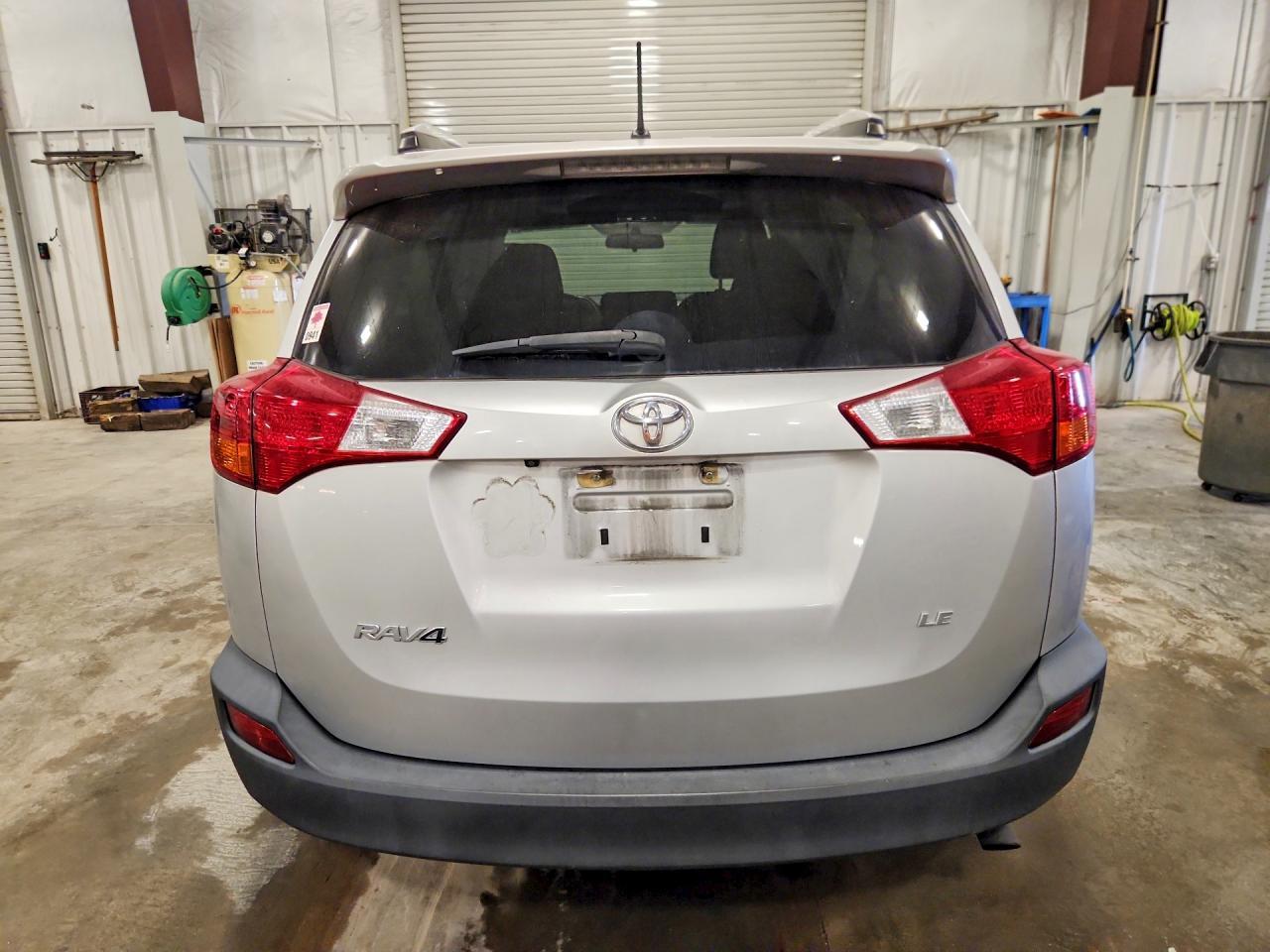 2015 Toyota Rav4 Le - Фото 6