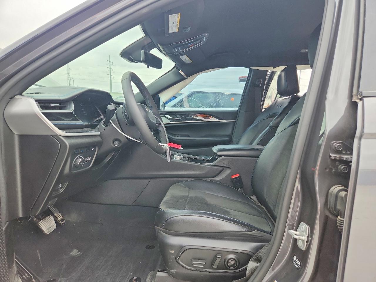 2022 Jeep Grand Cherokee Trailhawk 4Xe - Image 7