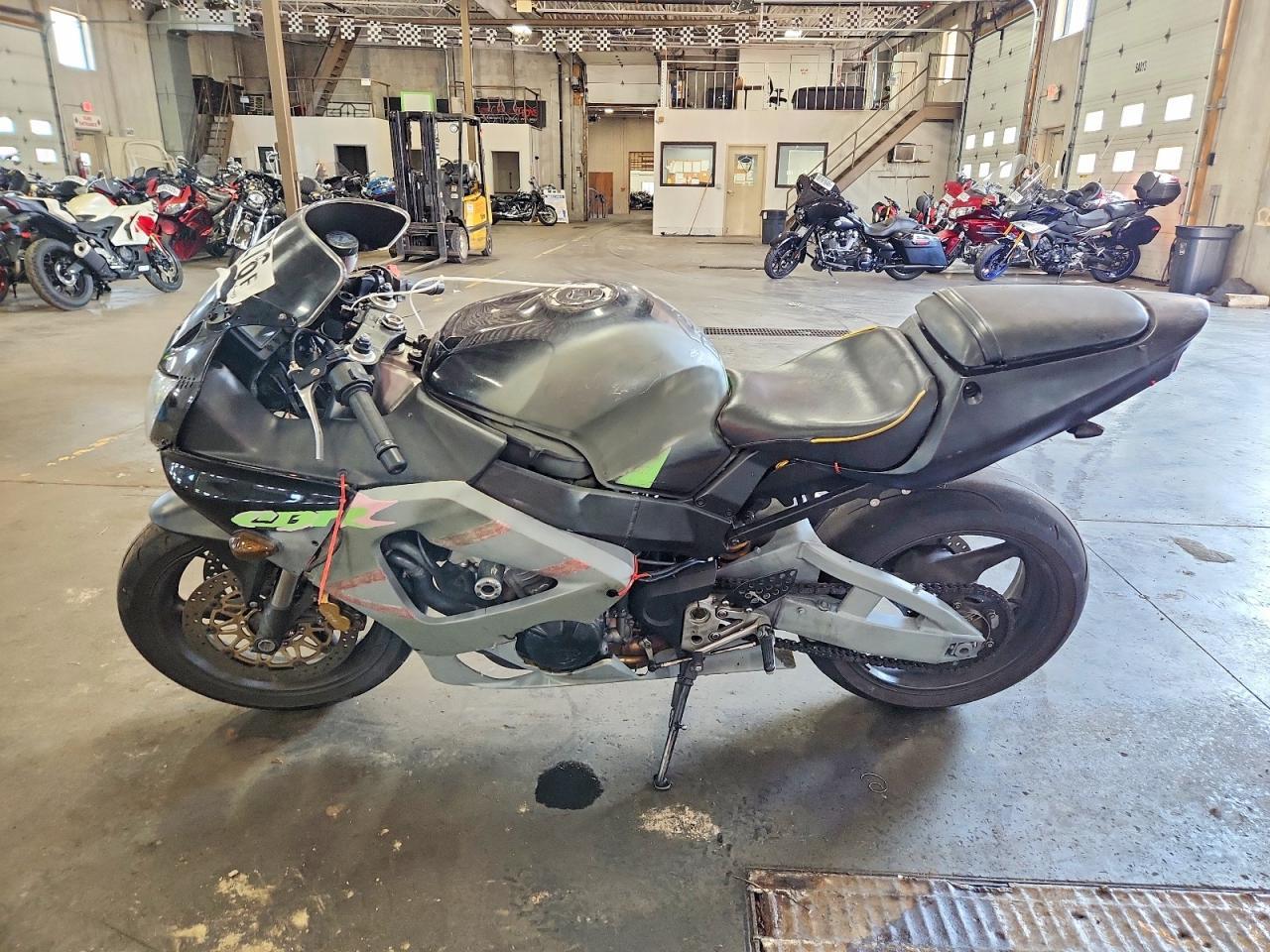 2001 Honda Cbr900 Rr - Image 3