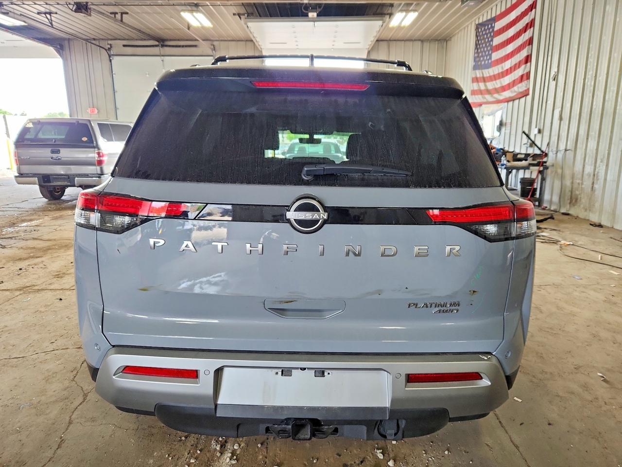 2025 Nissan Pathfinder Platinum - Фото 6
