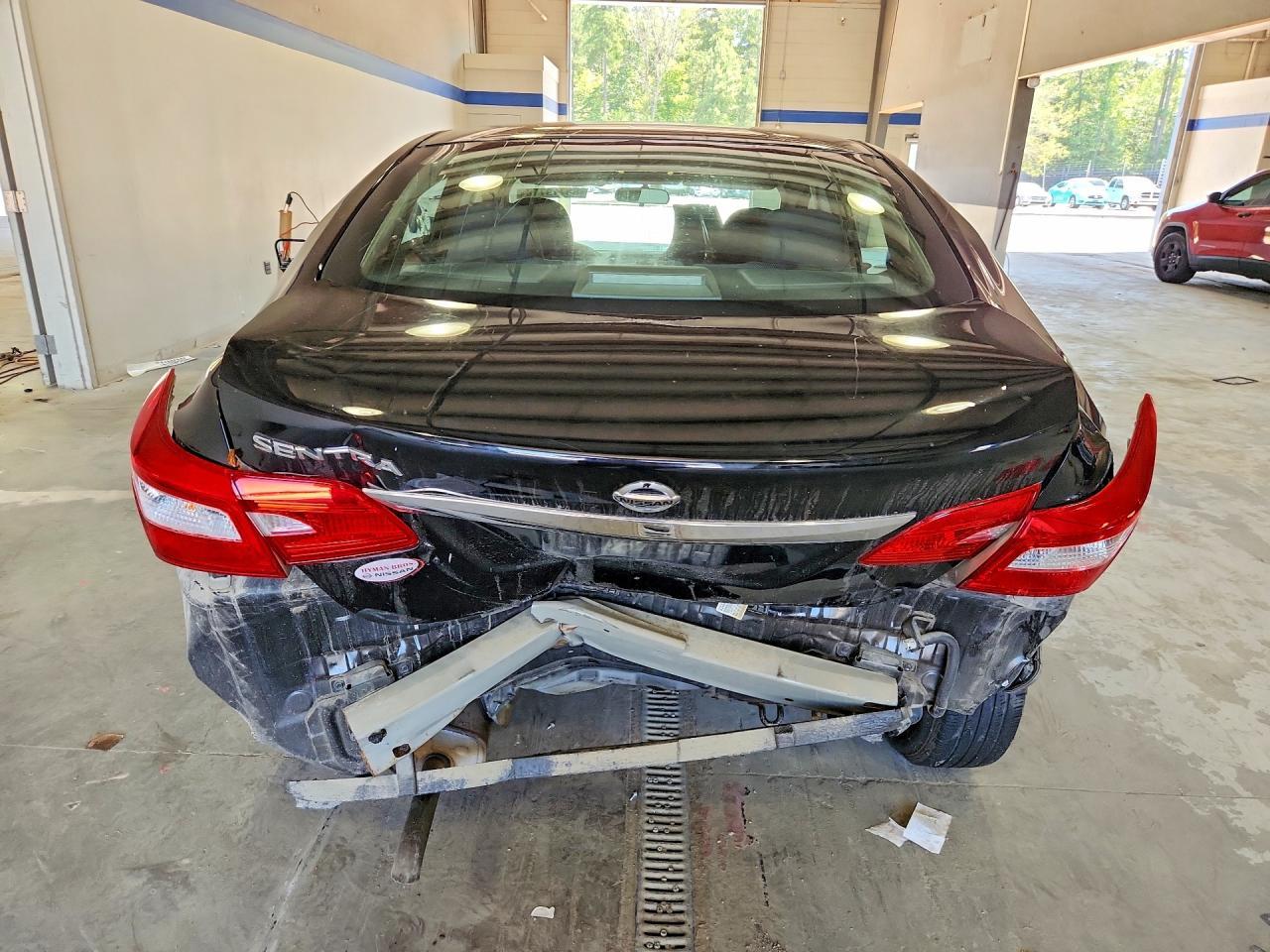 2016 Nissan Sentra S - Фото 6