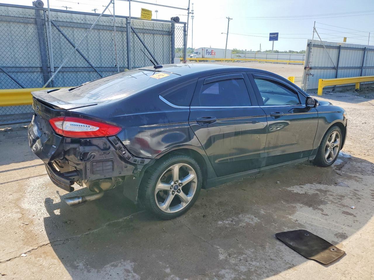 2013 Ford Fusion Se - Фото 3