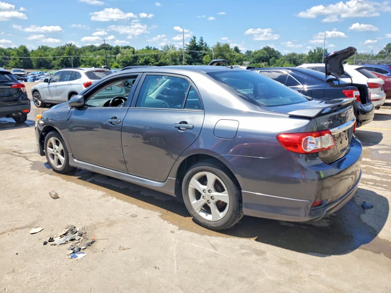 2011 Toyota Corolla S - Фото 2