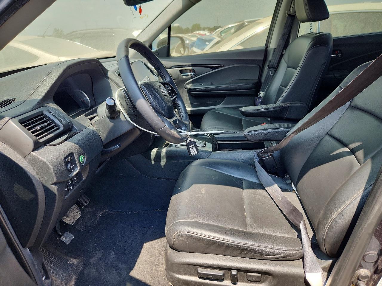 2022 Honda Pilot Touring - Image 7