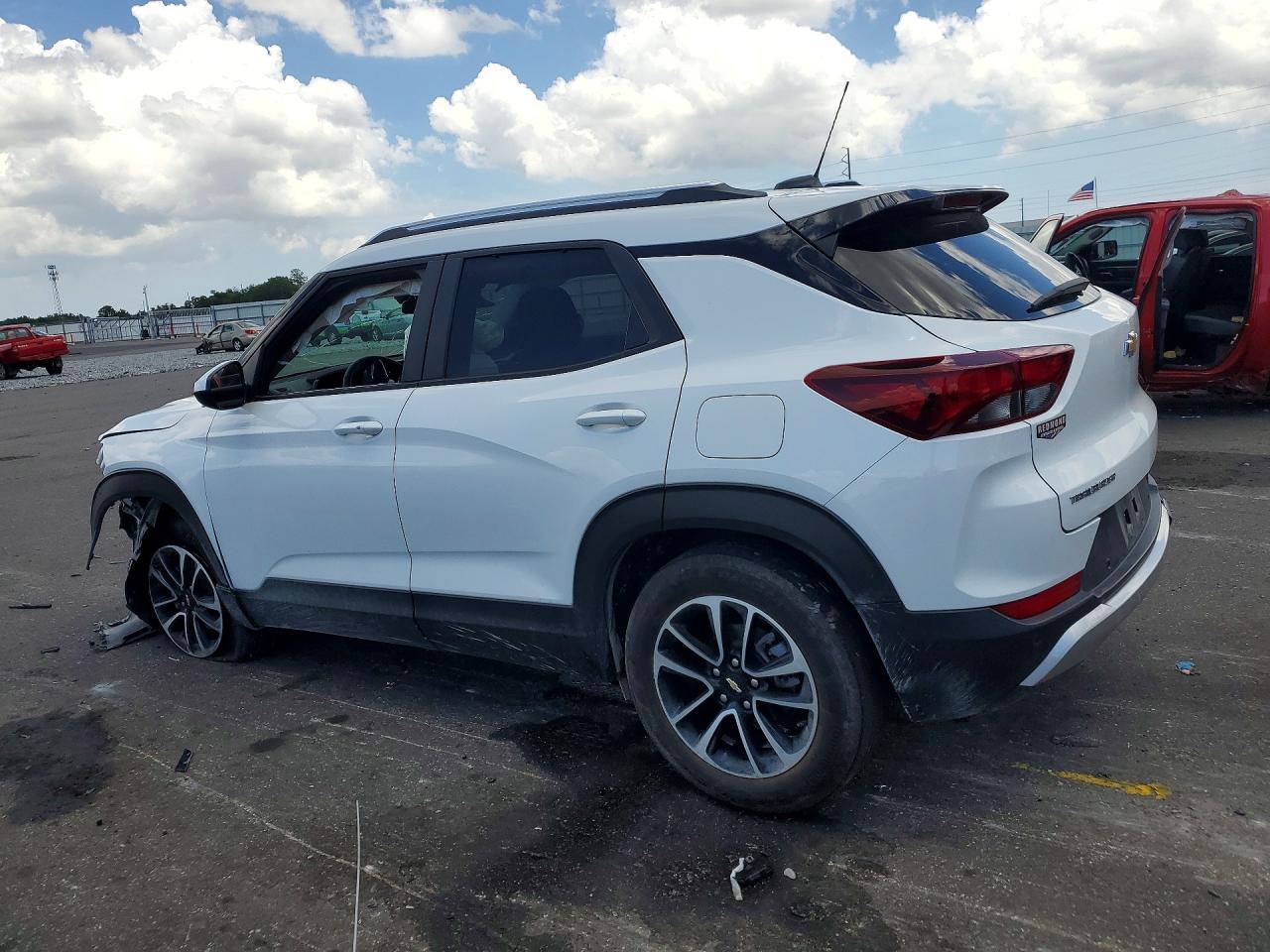2024 Chevrolet Trailblazer Lt - Image 2