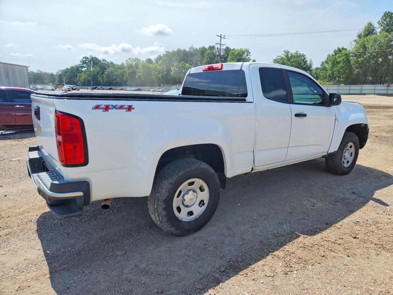 2017 Chevrolet Colorado - Фото 3