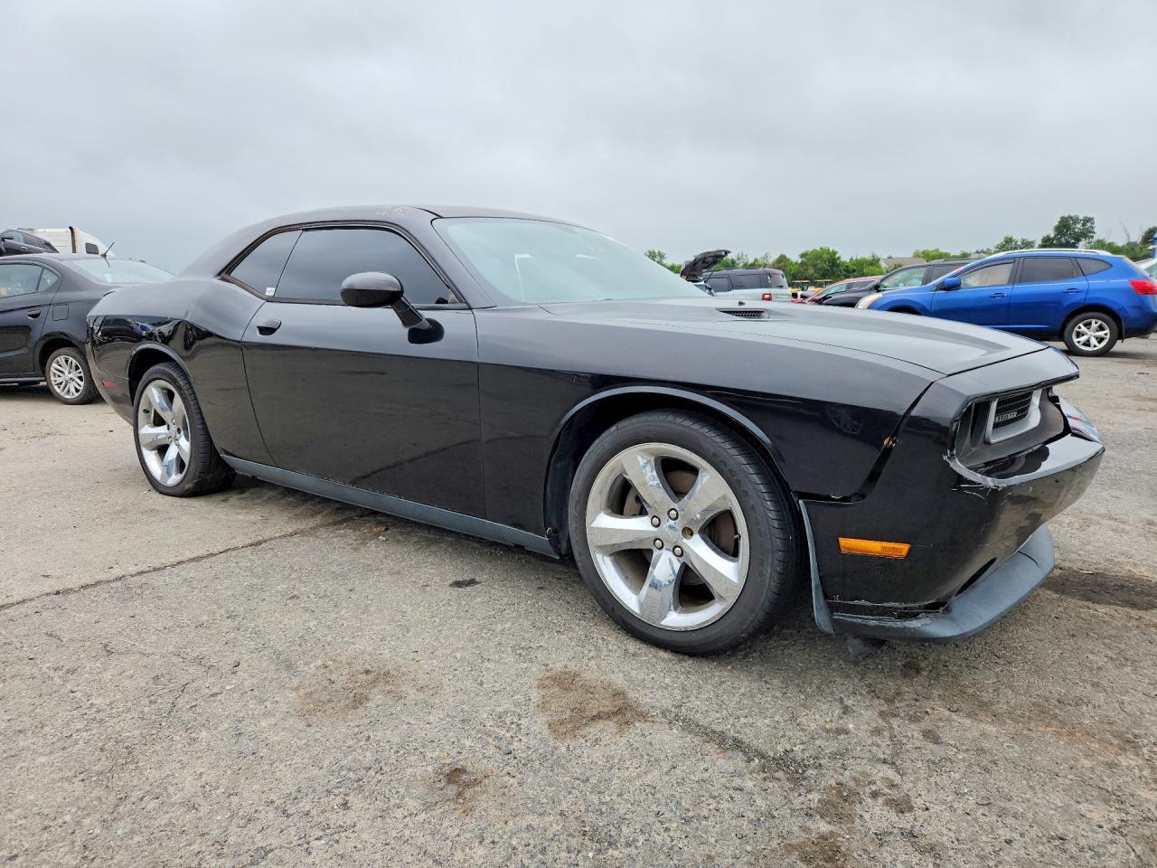 2013 Dodge Challenger Sxt - Image 4