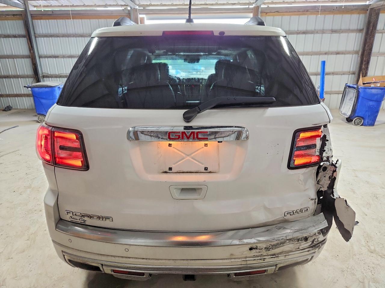 2016 GMC Acadia Denali - Фото 6