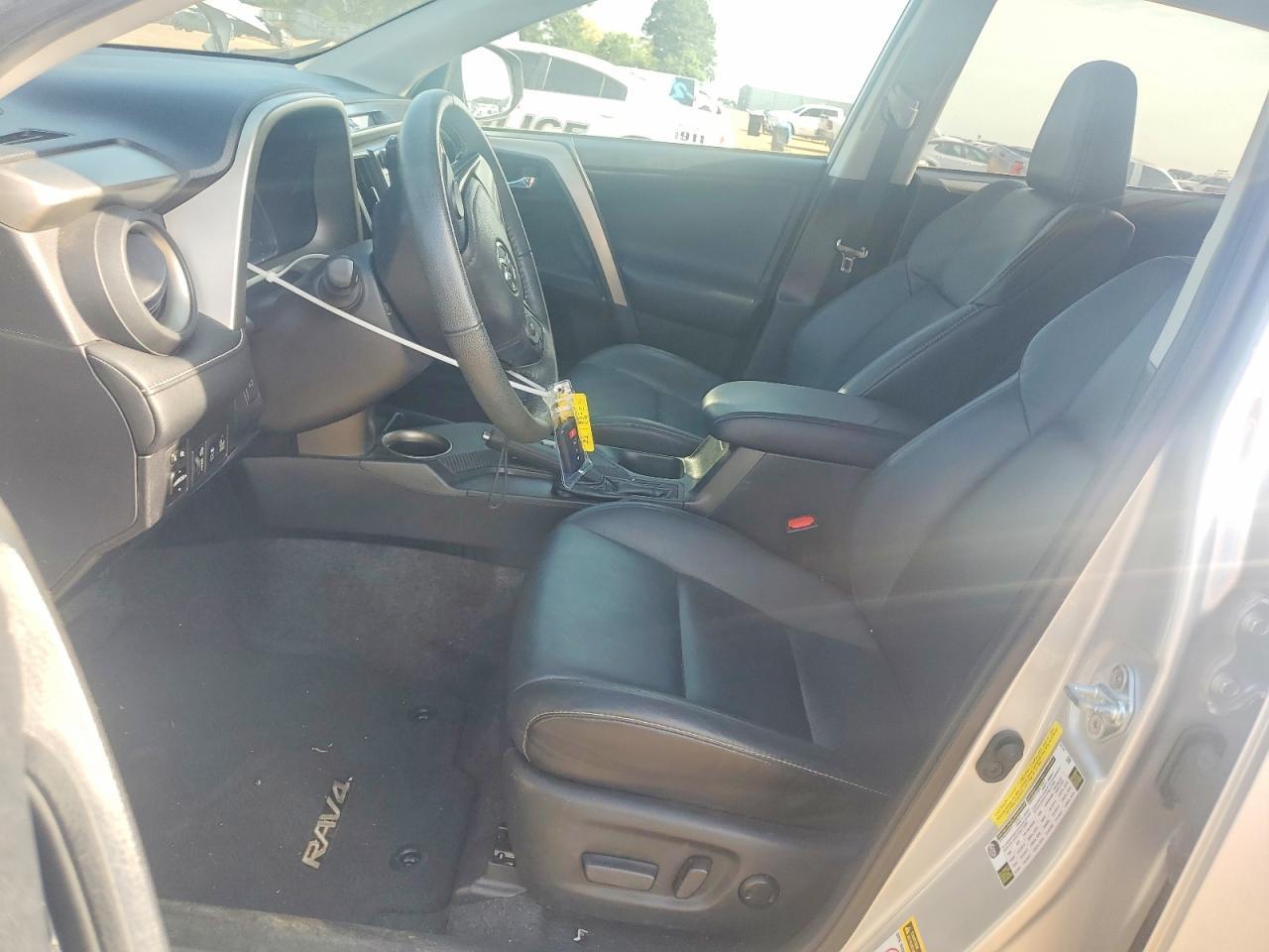 2015 Toyota Rav4 Limited - Фото 7