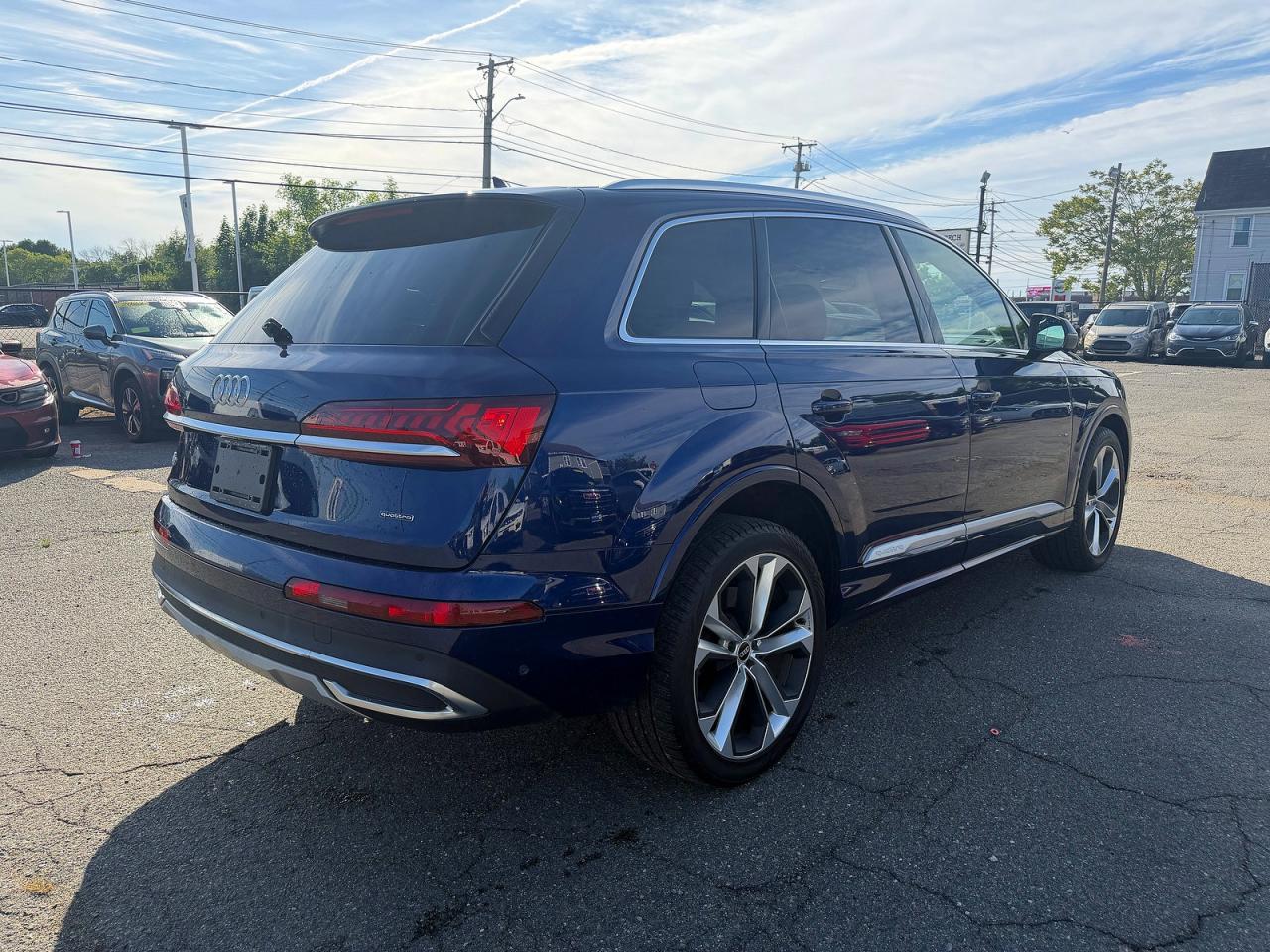 2021 Audi Q7 Premium Plus - Image 4