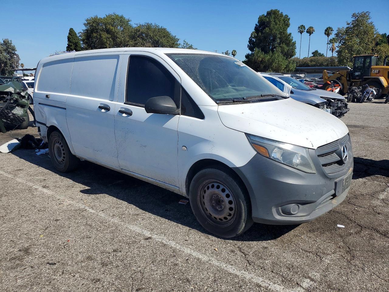 2016 Mercedes-Benz Metris - Image 4