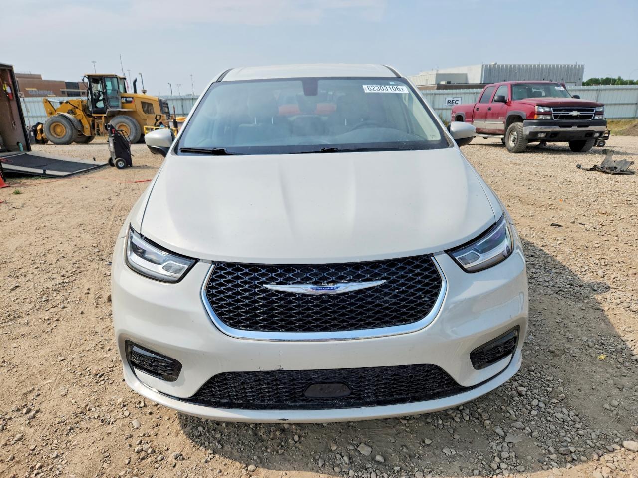 2017 Chrysler Pacifica Touring - Фото 5