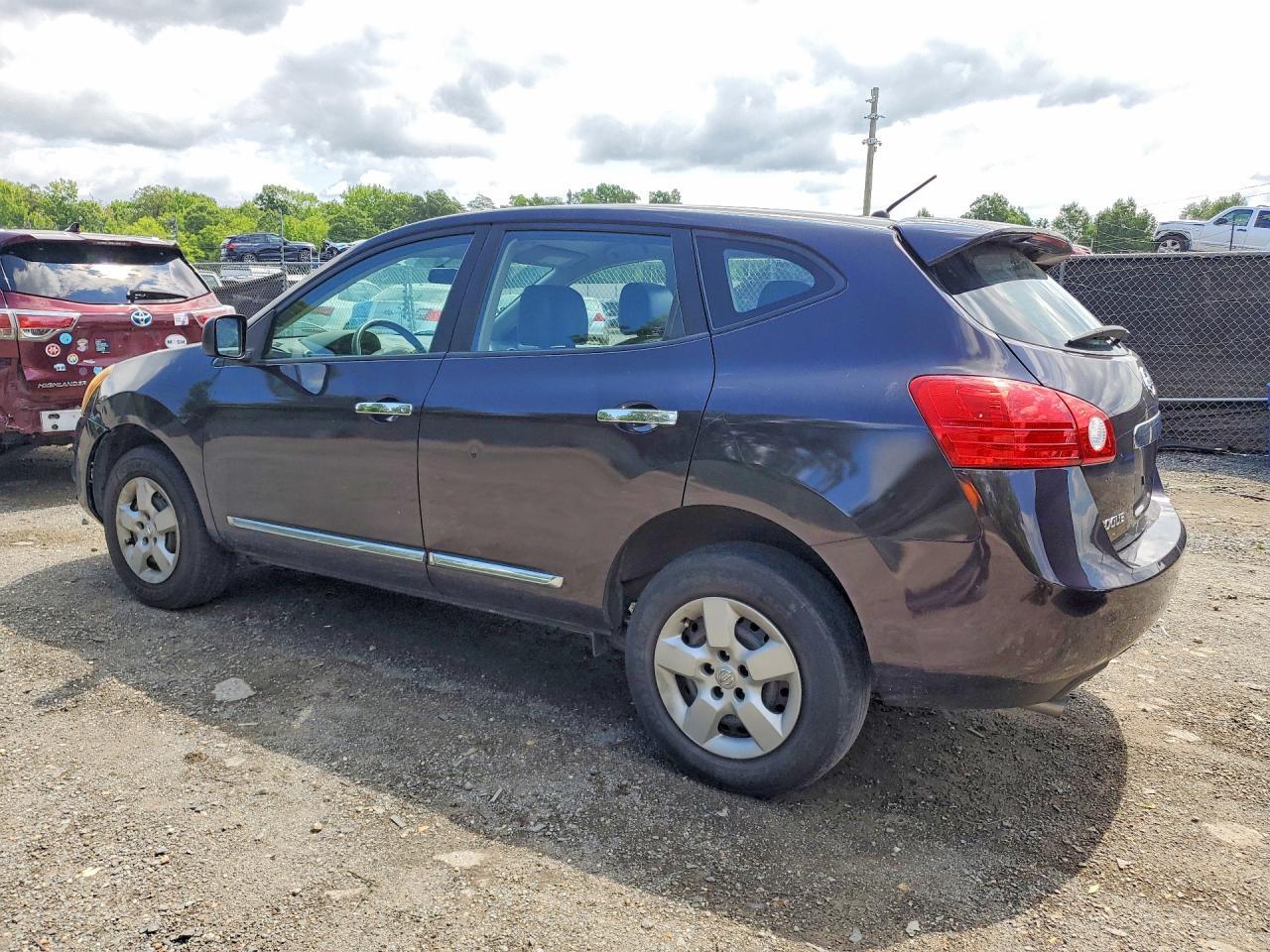 2013 Nissan Rogue S - Фото 2