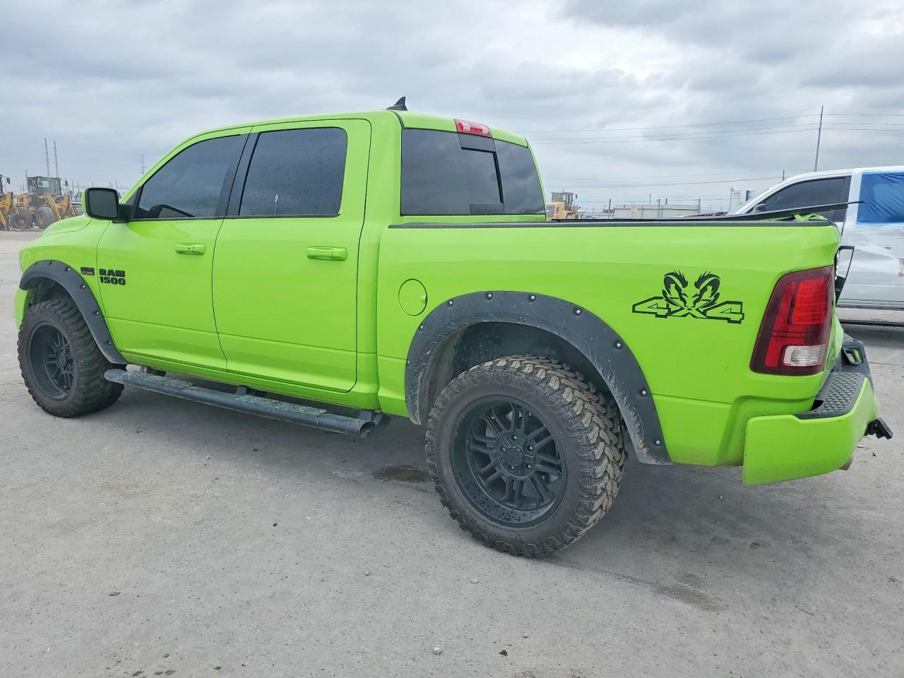 2017 Ram 1500 Sport - Фото 2