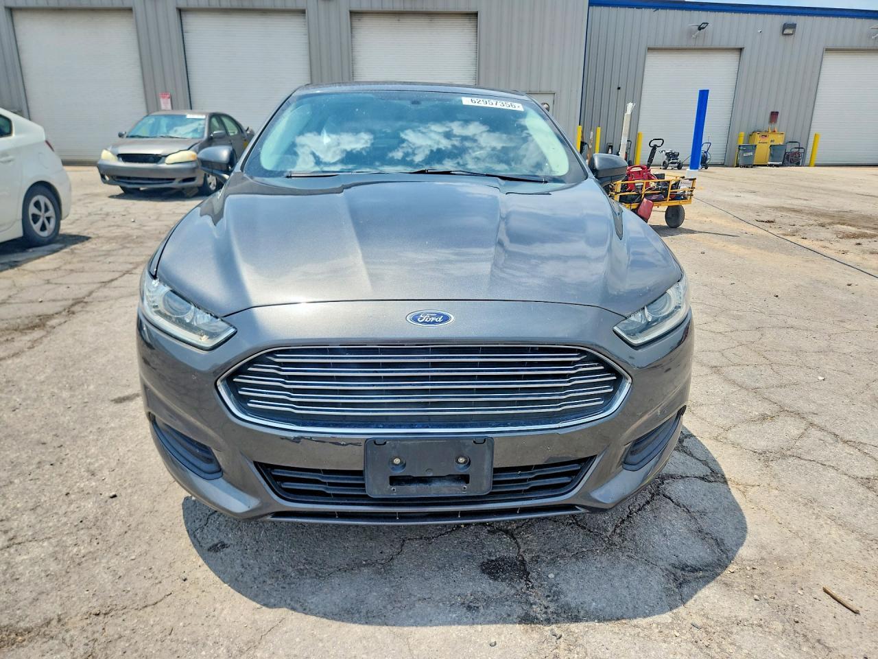2015 Ford Fusion S - Фото 5