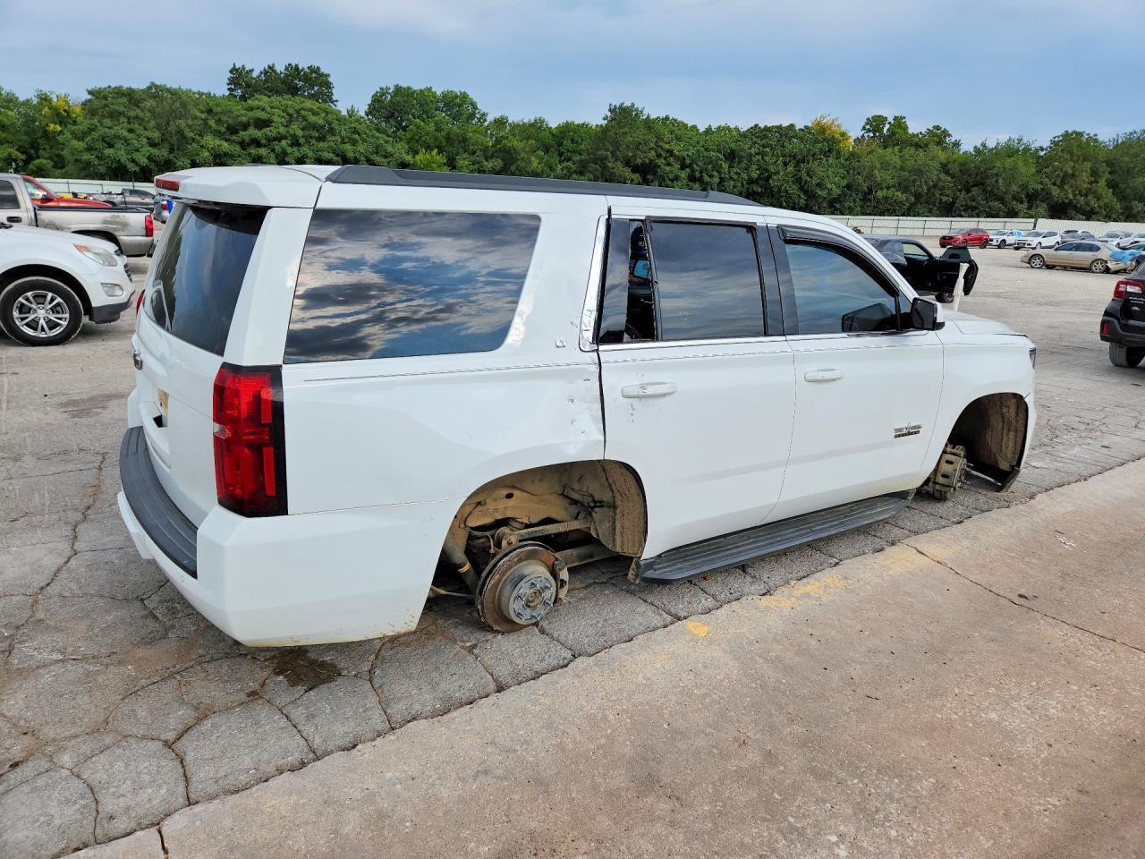 2018 Chevrolet Tahoe C1500 Lt - Image 3