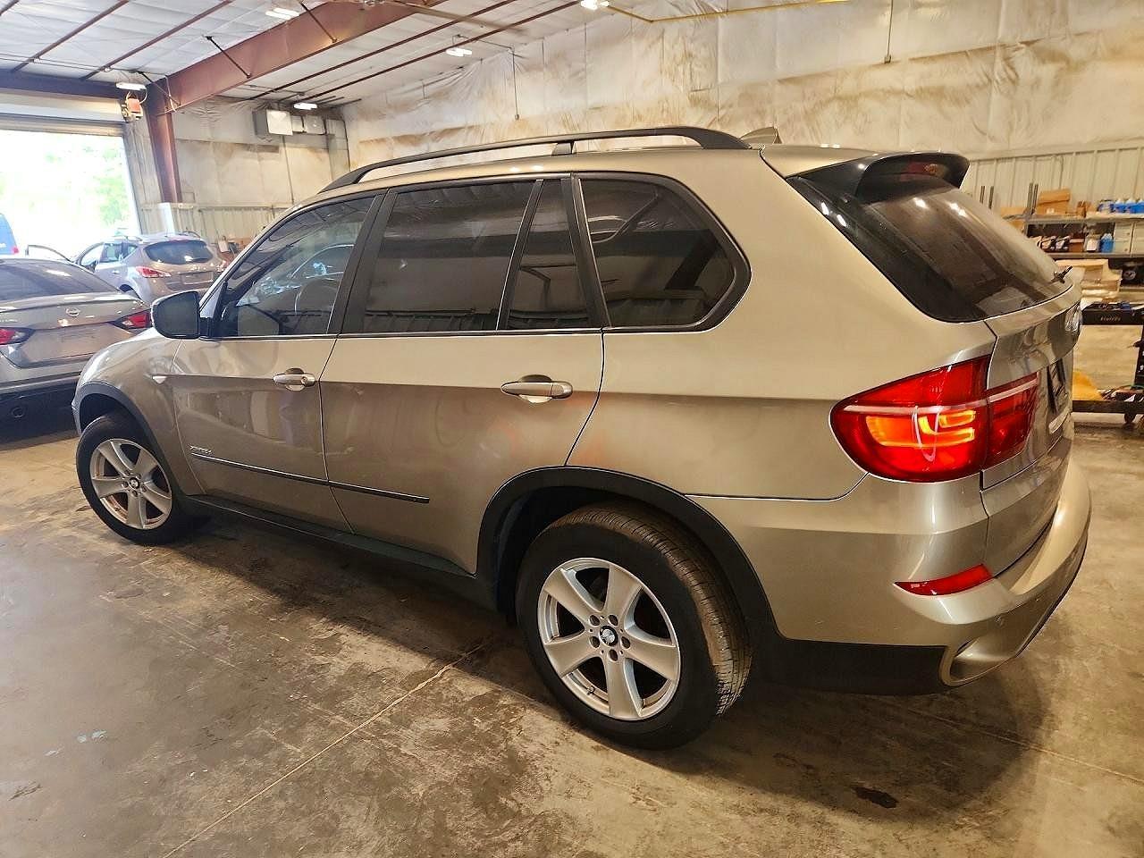 2011 BMW X5 xDrive35D - Фото 2