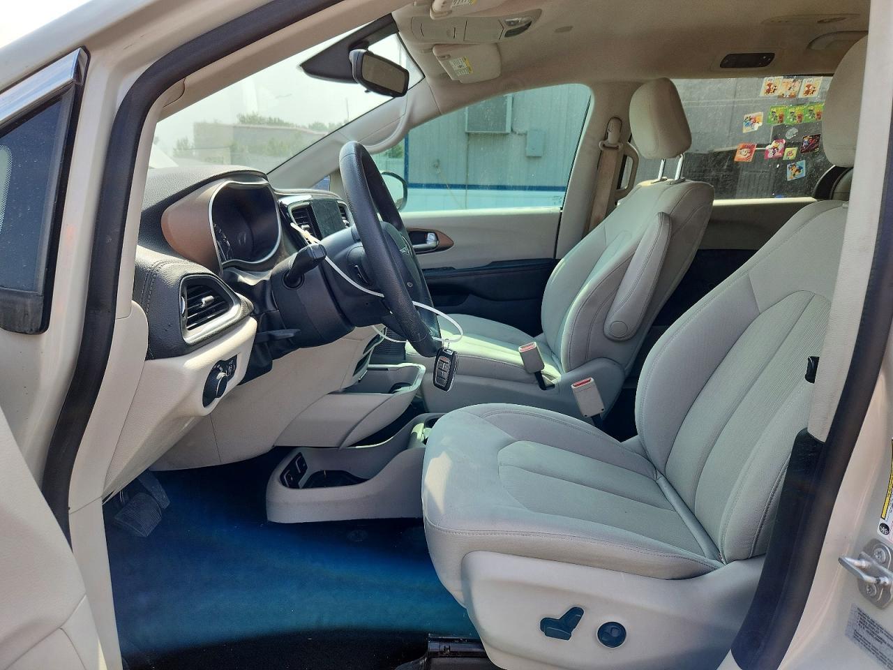 2017 Chrysler Pacifica Touring - Фото 7