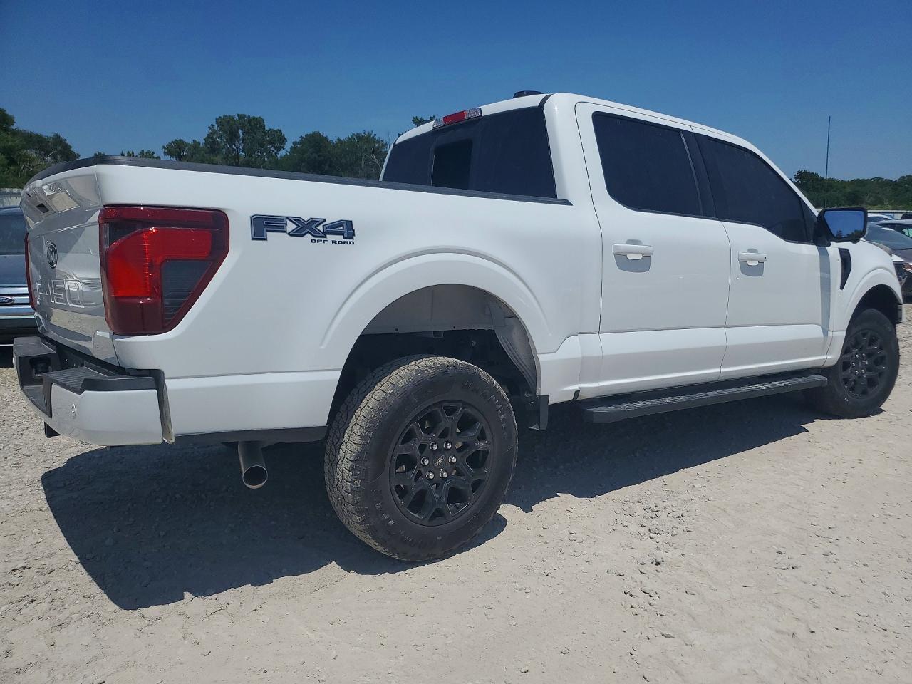 2024 Ford F150 Xlt - Фото 3