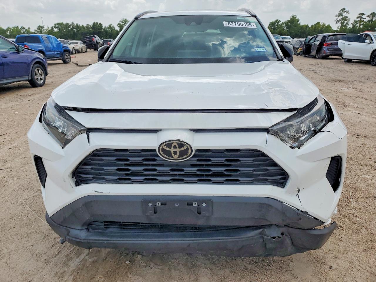2021 Toyota Rav4 Le - Image 5