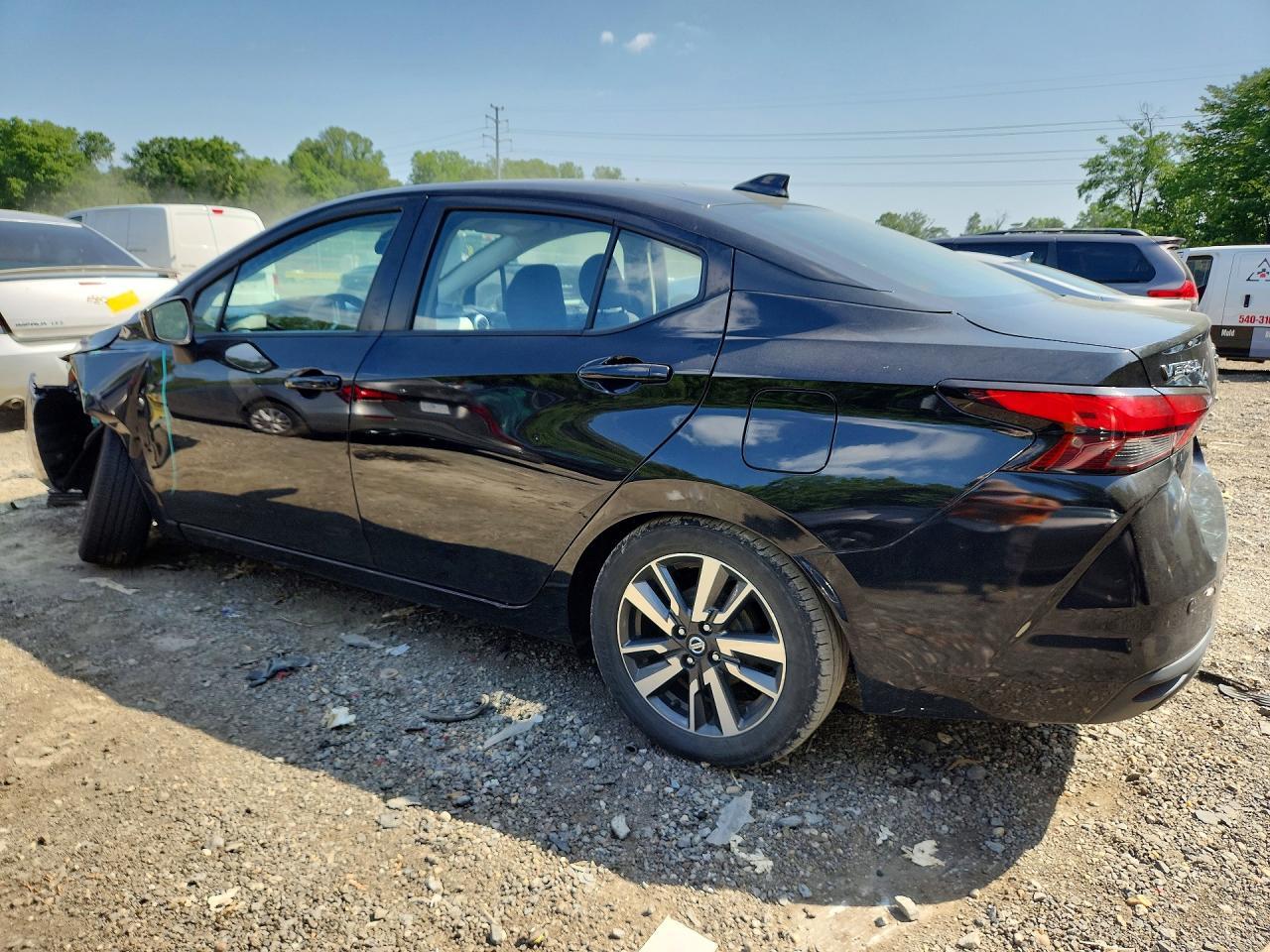 2021 Nissan Versa Sv - Фото 2