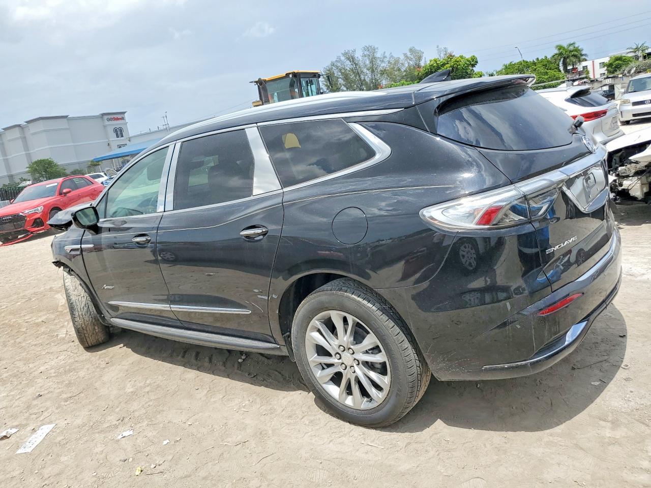 2022 Buick Enclave Avenir - Image 2