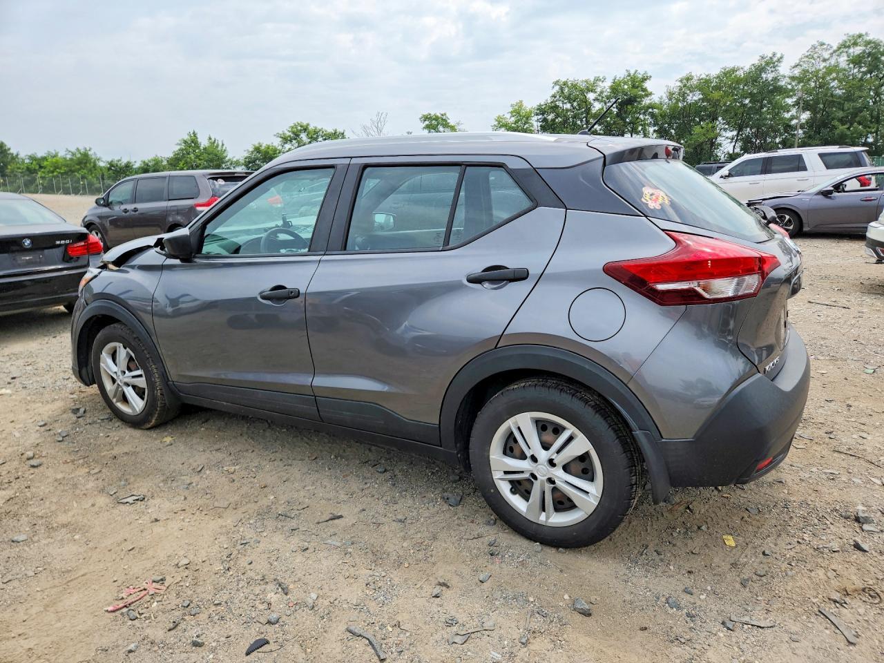 2019 Nissan Kicks S - Фото 2