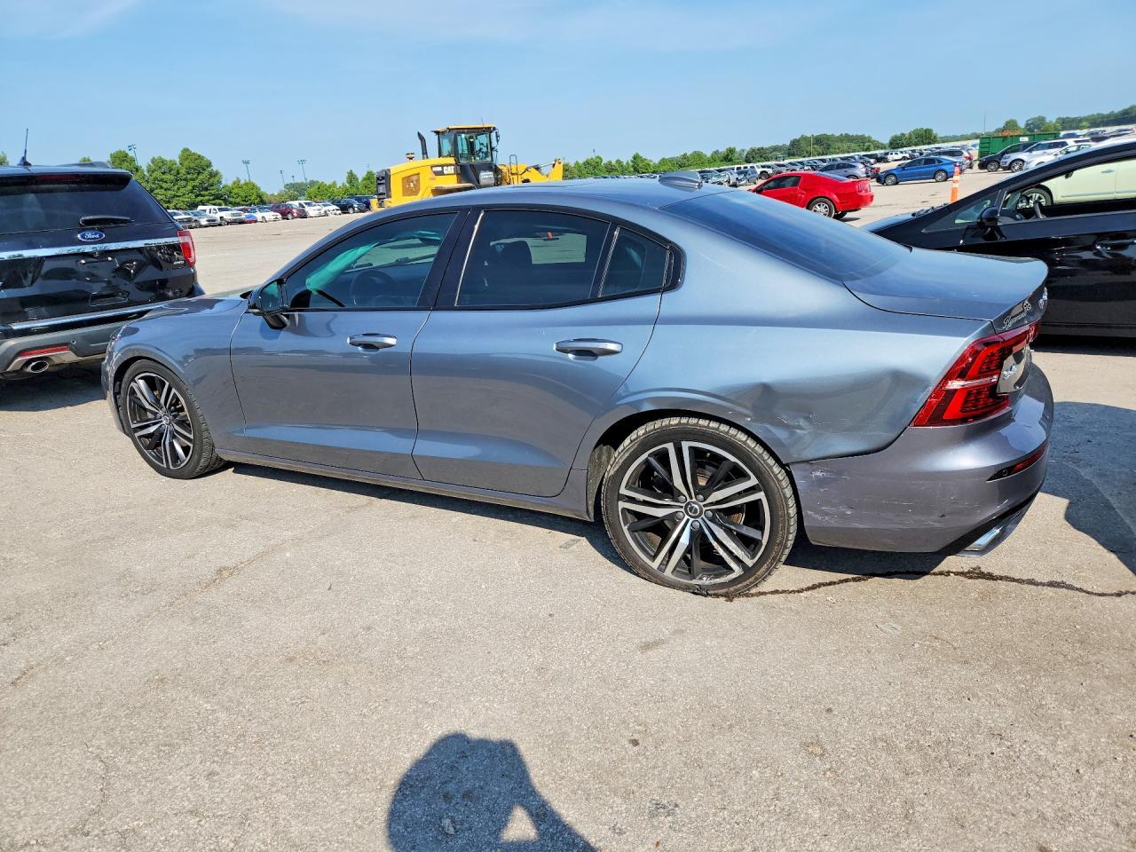 2019 Volvo S60 T5 R-Design - Фото 2