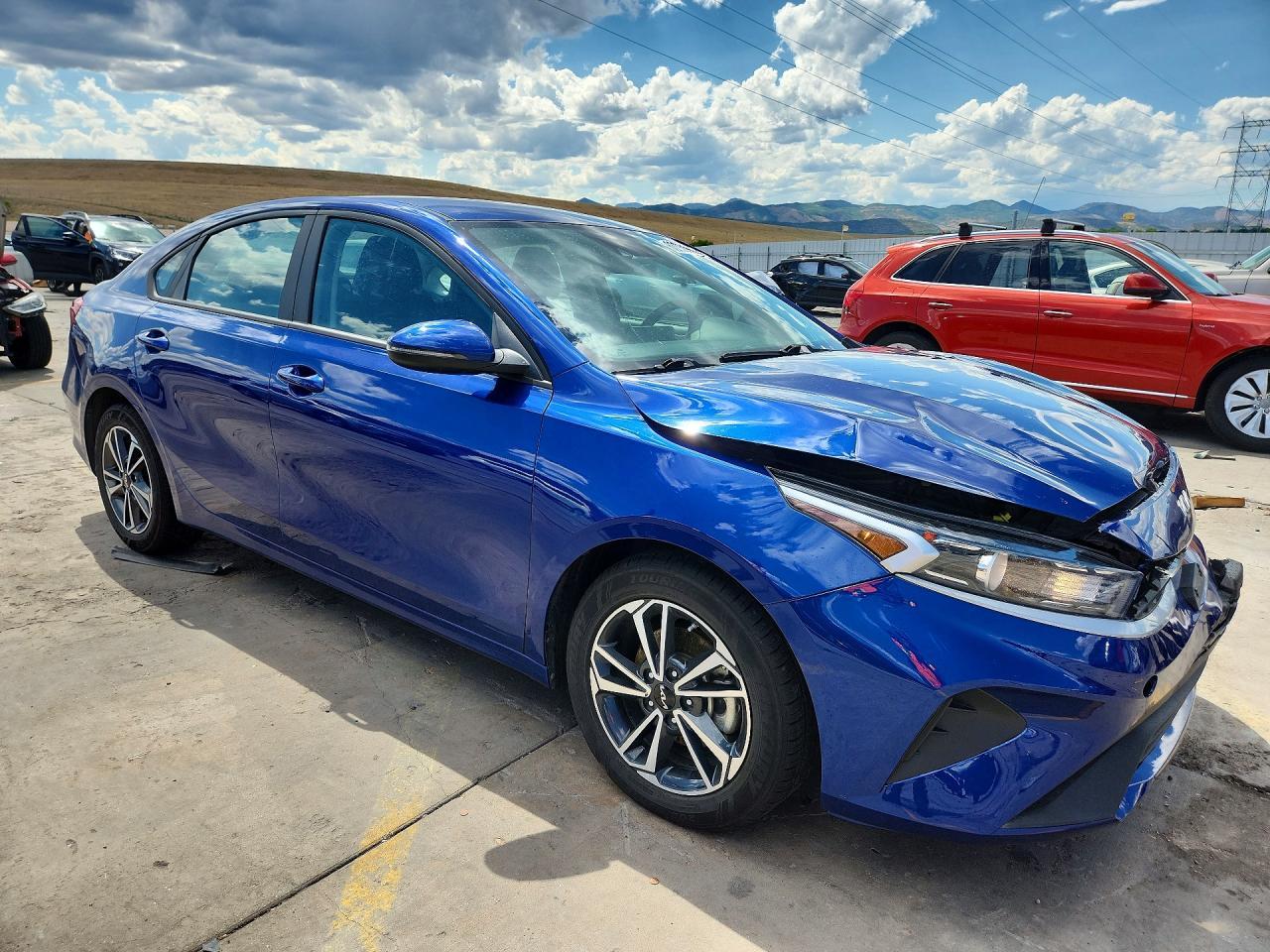 2023 Kia Forte Lxs - Фото 4