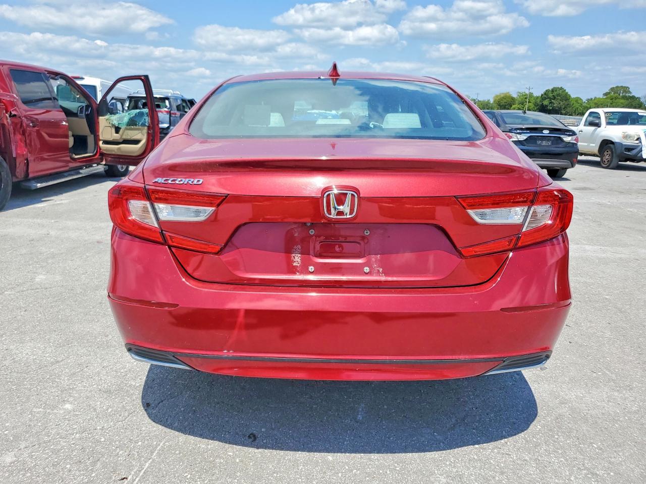 2018 Honda Accord Lx - Image 6