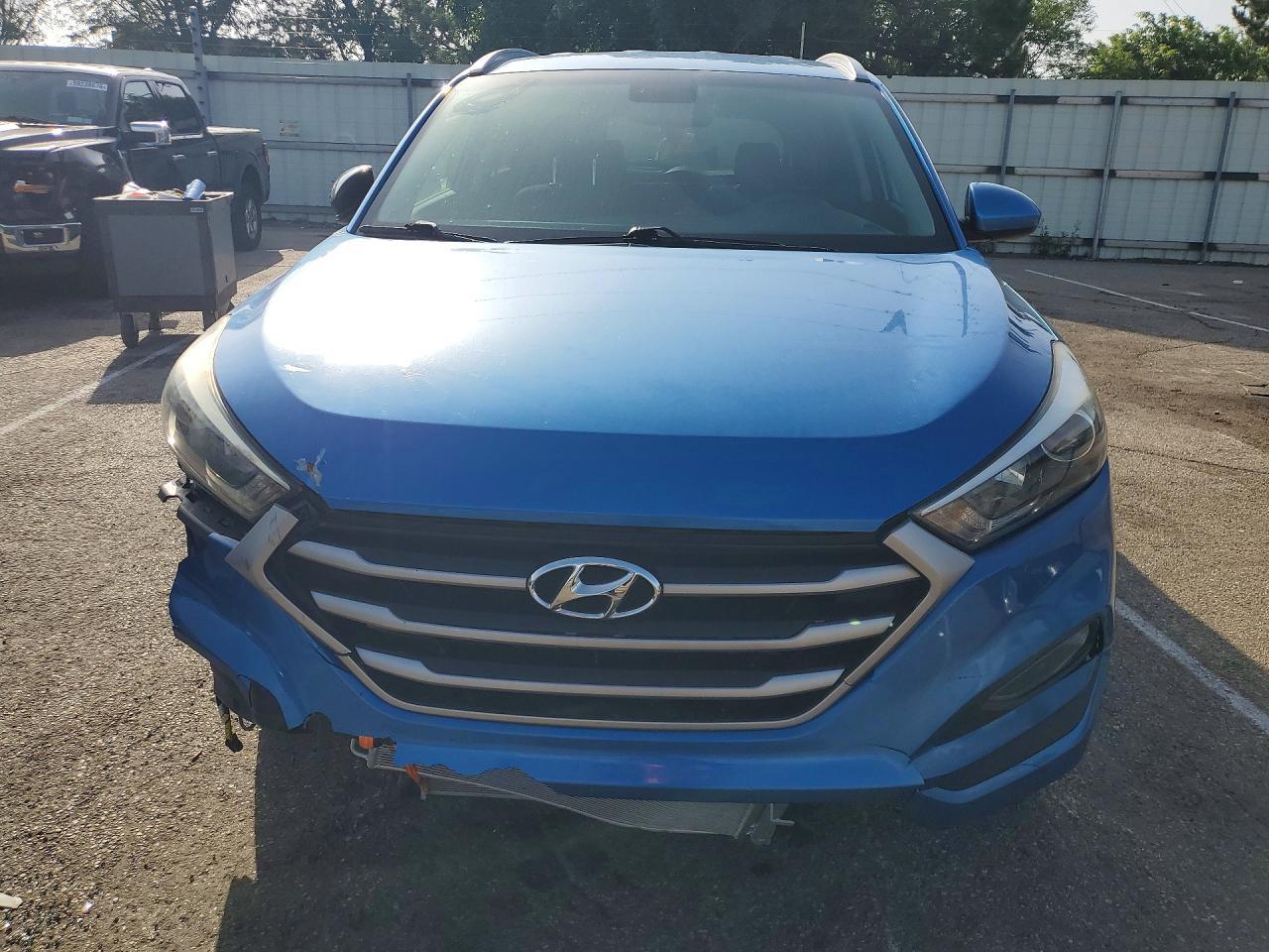 2017 Hyundai Tucson Se - Image 5