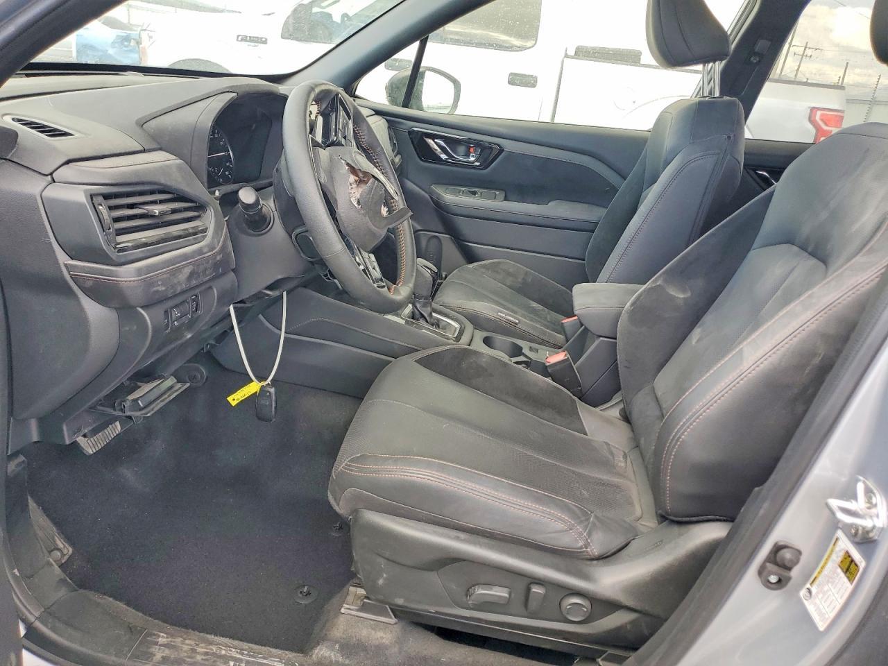 2025 Subaru Forester Touring - Image 7
