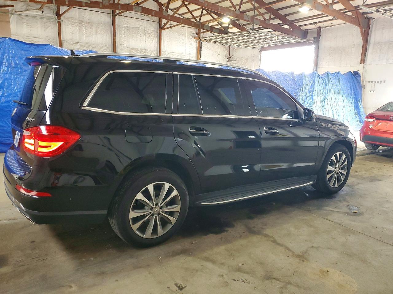 2014 Mercedes-Benz Gl 450 4Matic - Image 3