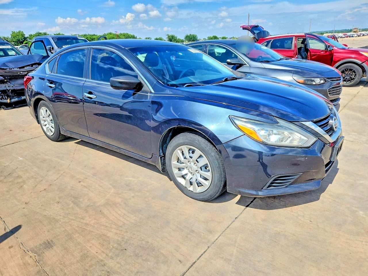 2017 Nissan Altima 2.5 S - Фото 4