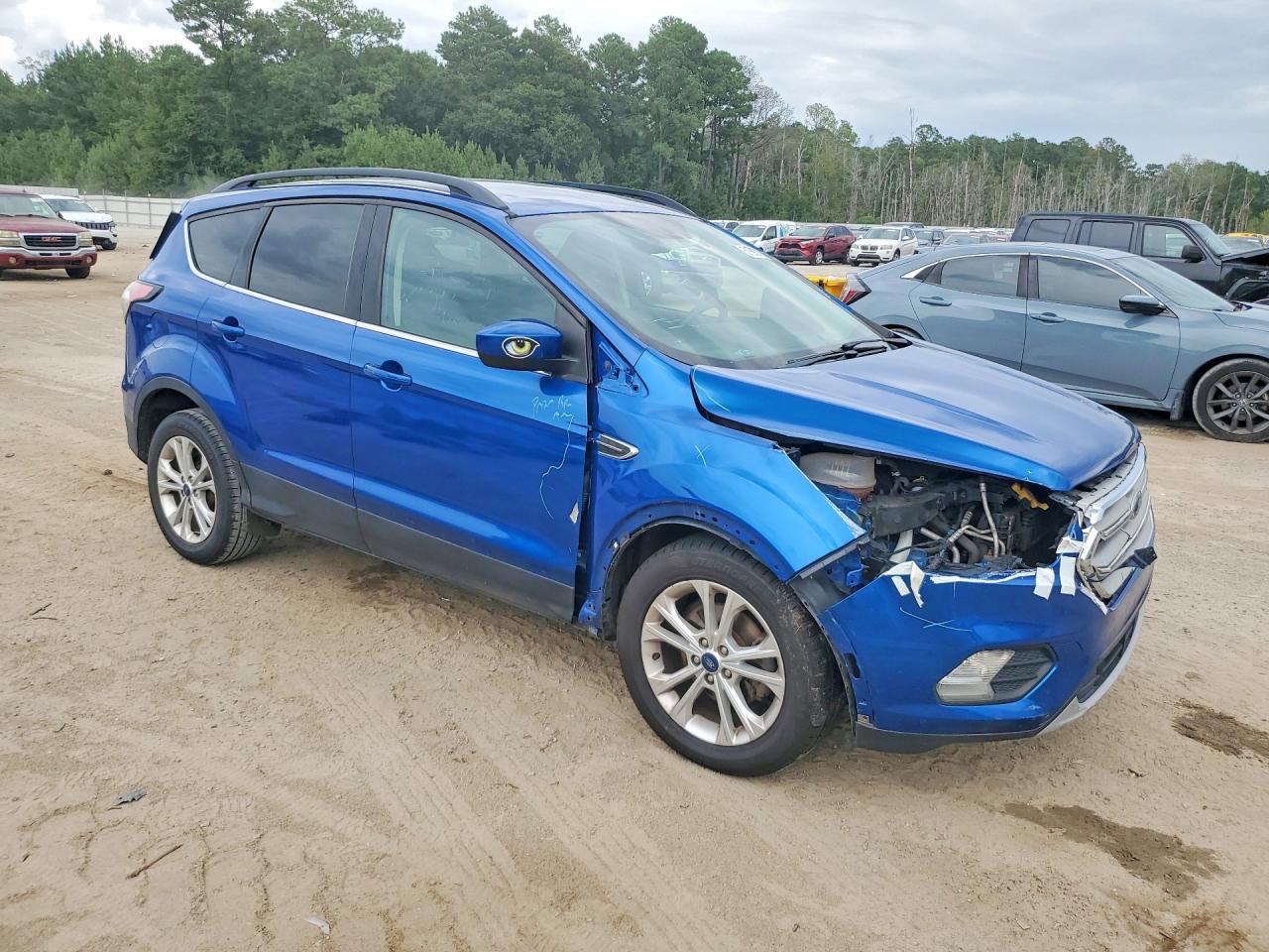 2018 Ford Escape Se - Фото 4