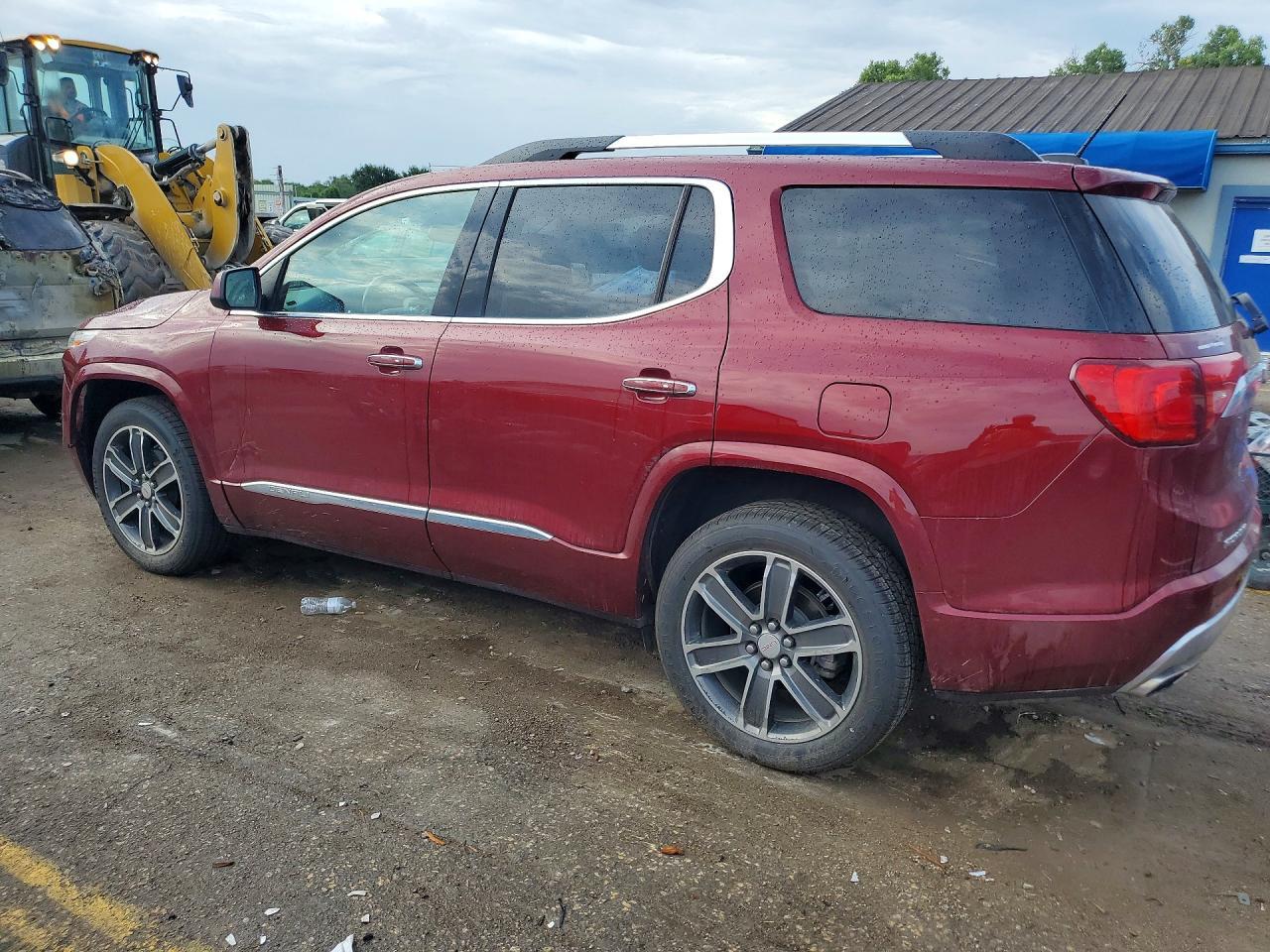 2018 GMC Acadia Denali - Фото 2