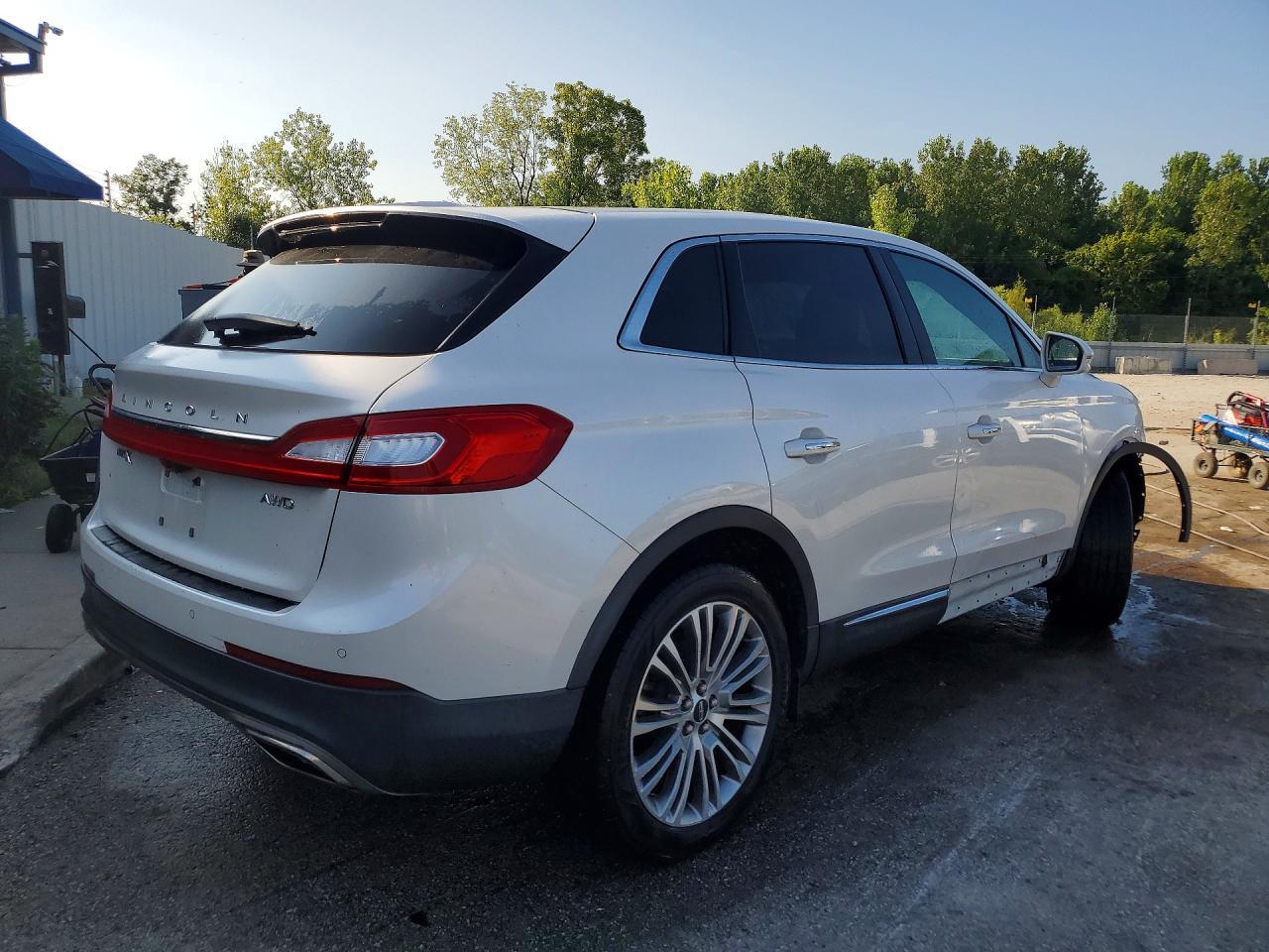2018 Lincoln Mkx Reserve - Image 3