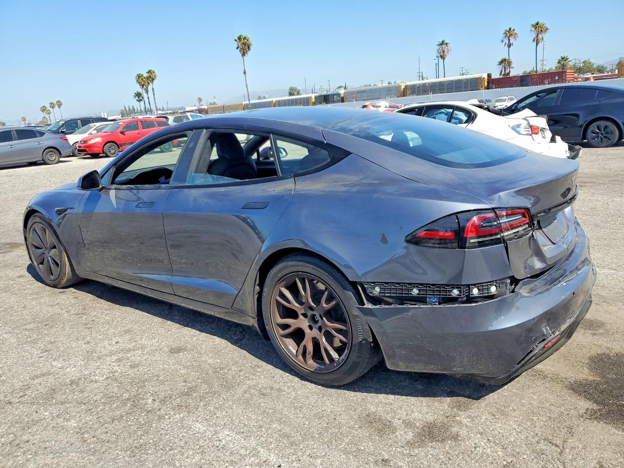 2022 Tesla Model S - Фото 2
