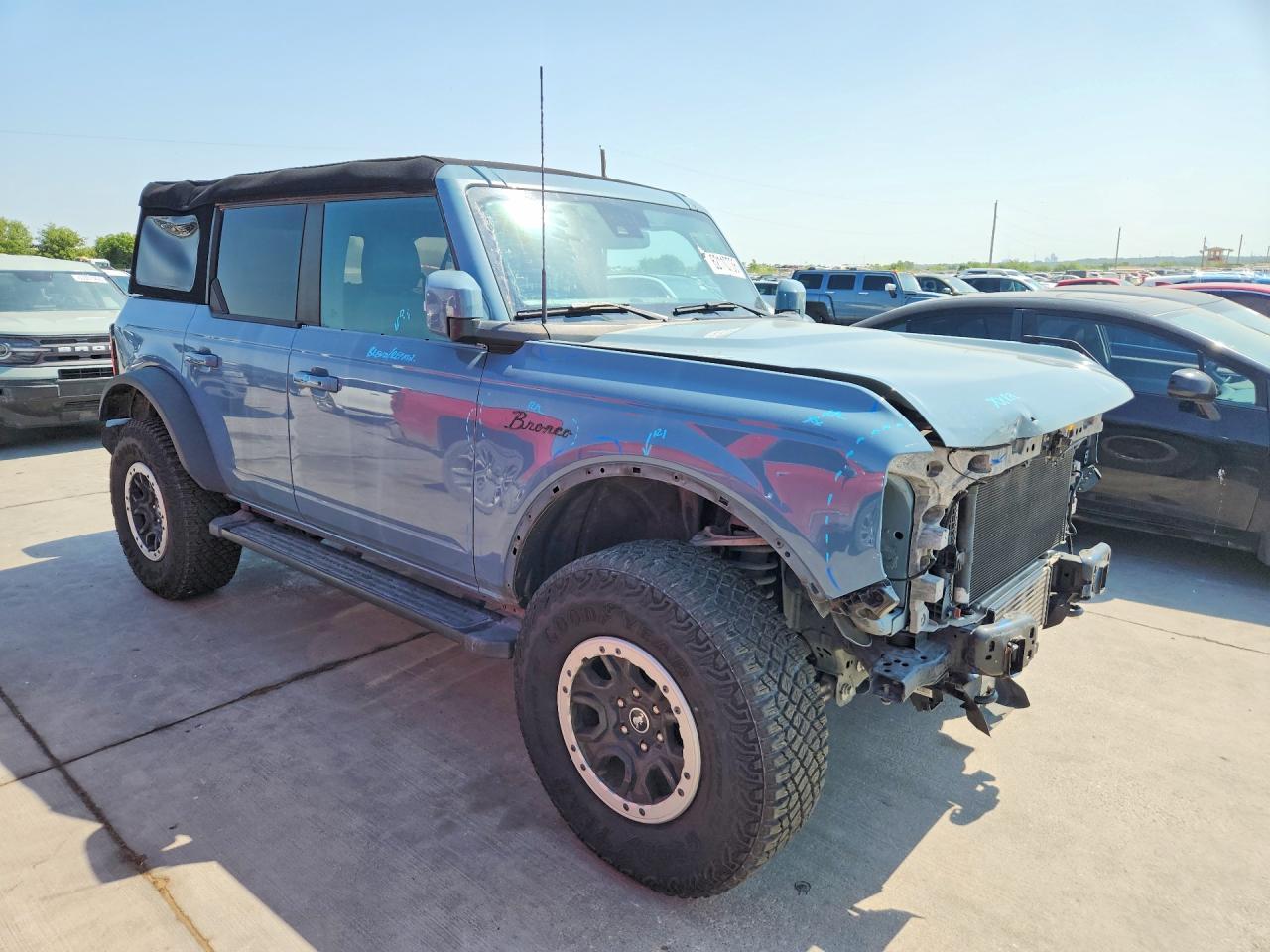 2023 Ford Bronco Base - Фото 4