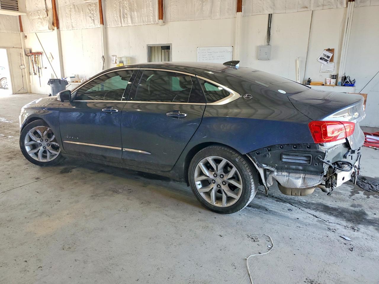 2019 Chevrolet Impala Premier - Фото 2