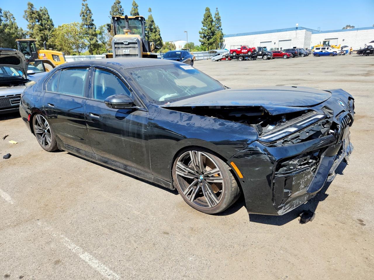 2023 BMW I7 xDrive60 - Фото 4