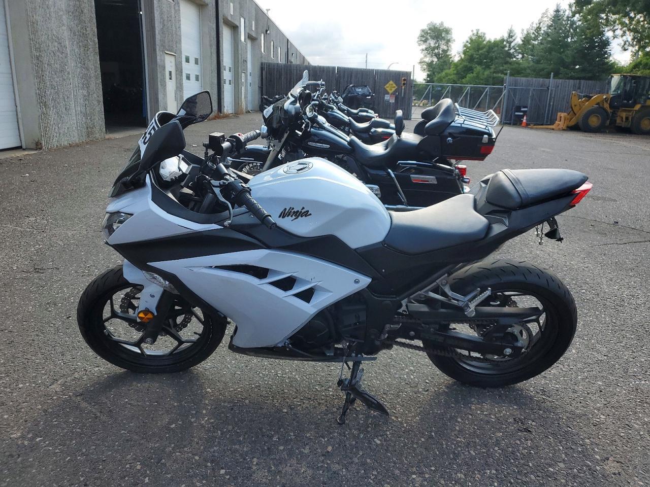 2013 Kawasaki Ex300 A - Фото 3