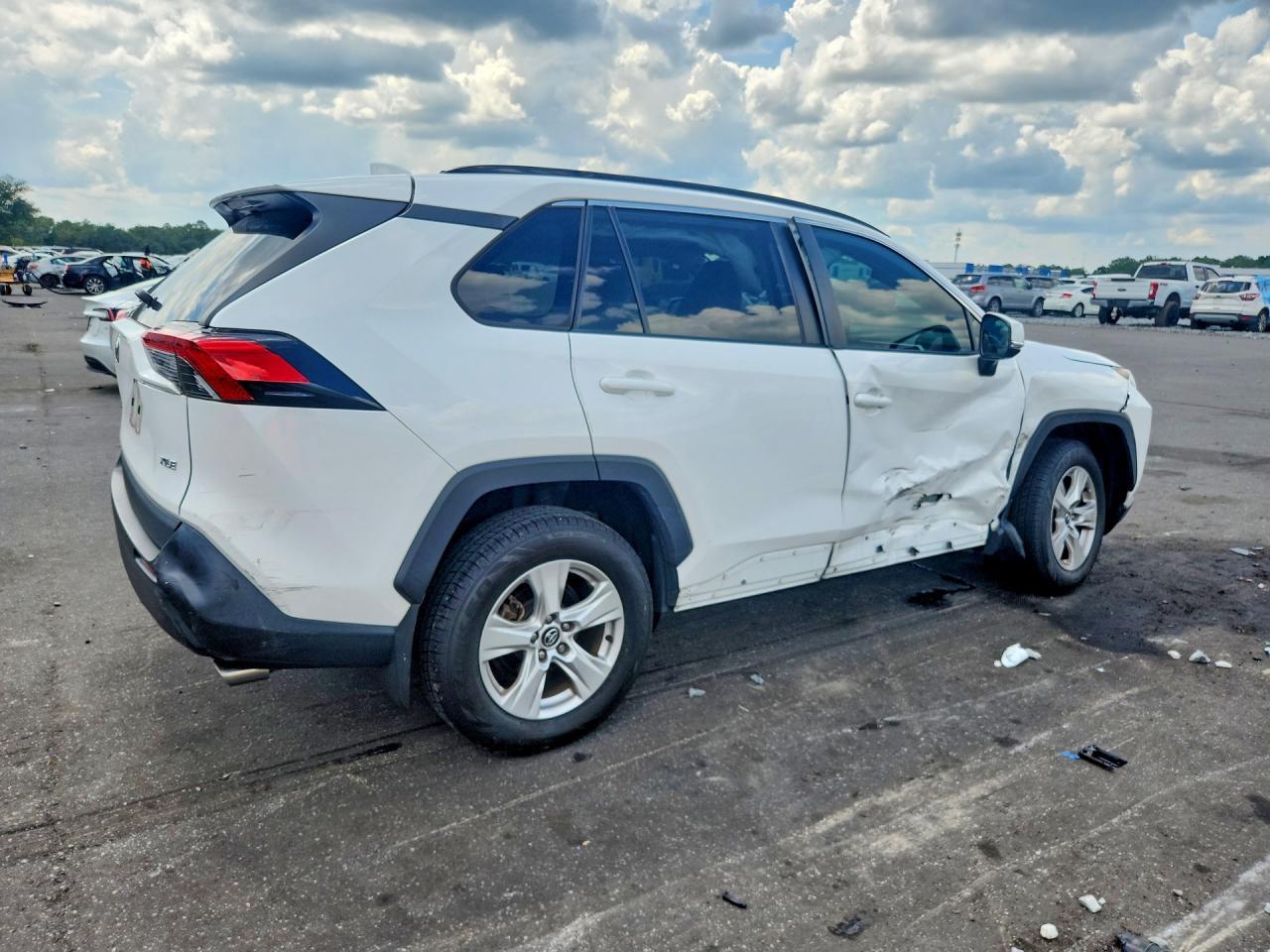 2021 Toyota Rav4 - Фото 3