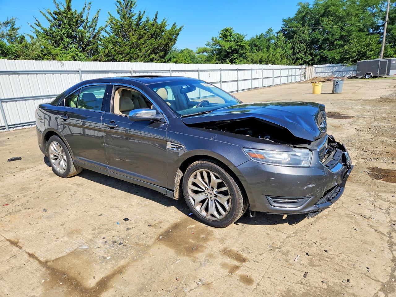 2015 Ford Taurus Limited - Фото 4