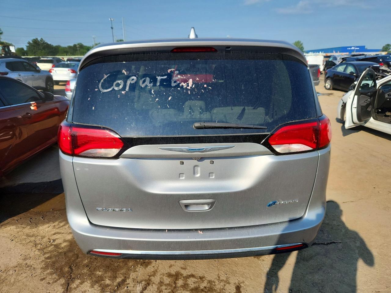 2017 Chrysler Pacifica Ehybrid Touring - Фото 6