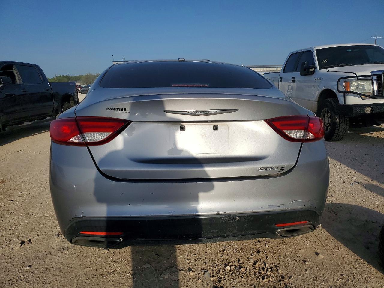 2015 Chrysler 200 S - Image 6