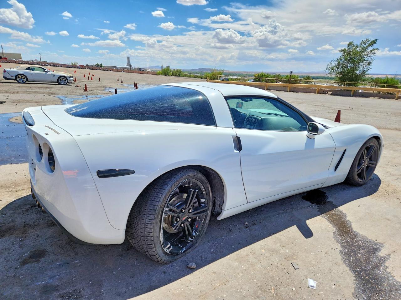 2010 Chevrolet Corvette - Фото 3