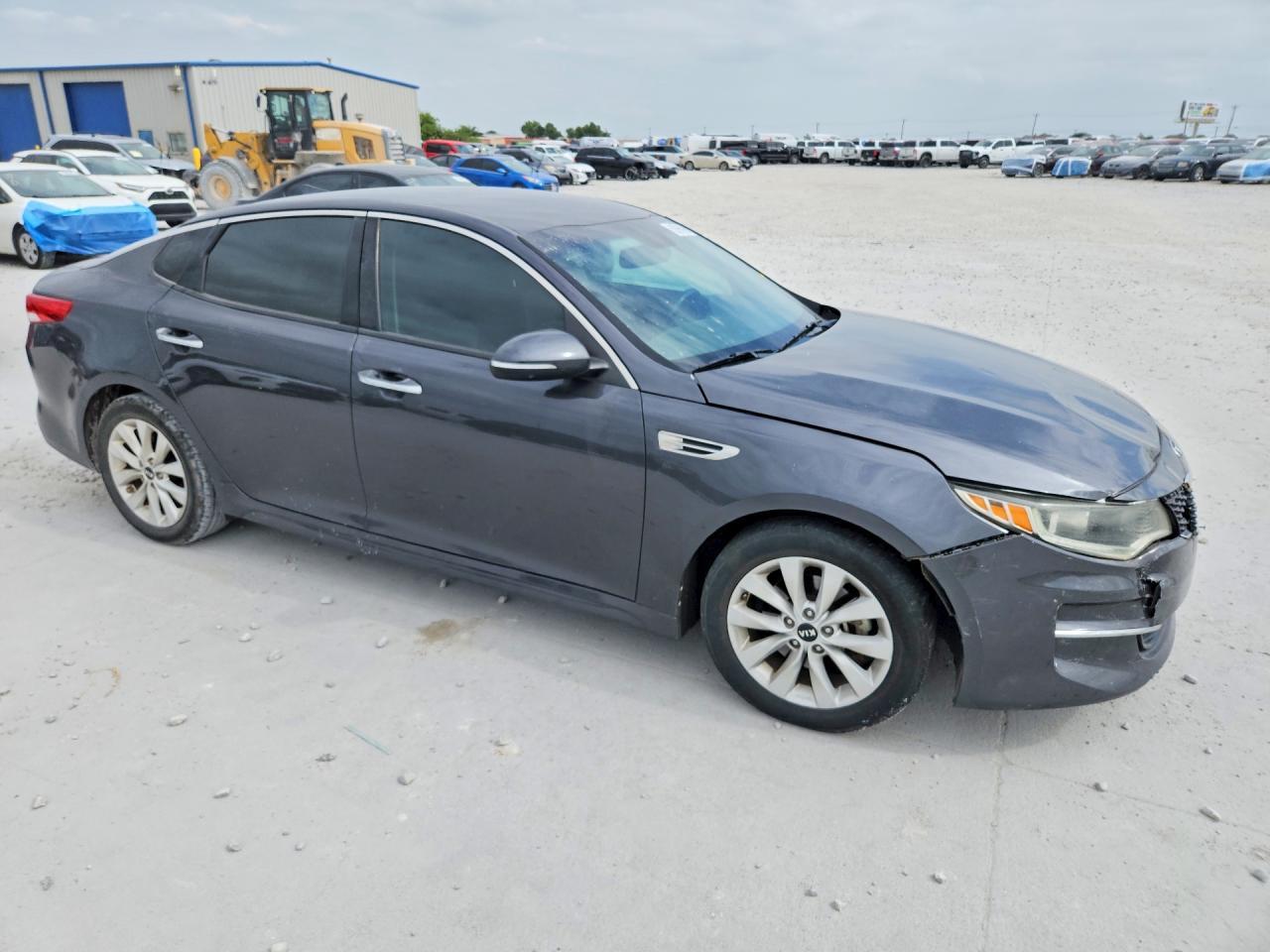 2018 Kia Optima Ex - Image 4
