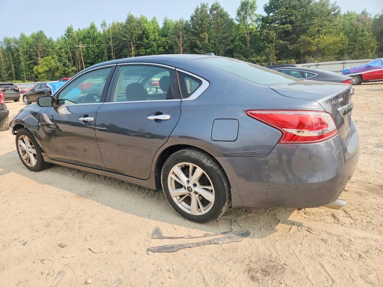 2013 Nissan Altima 2.5 - Фото 2